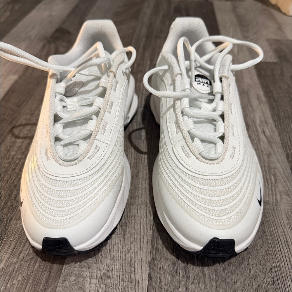 Nike Air Max women’s Sneakers